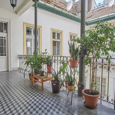 A26 Apartment Будапеща Екстериор снимка